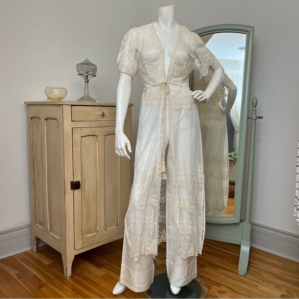 [M] MAIN STRIP Lace Tunic